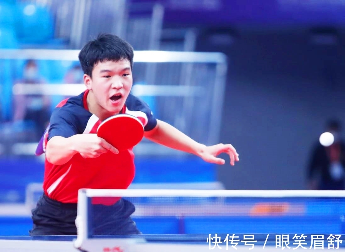 [CBA]四川男篮连续进攻 王薪凯三分一箭穿心.