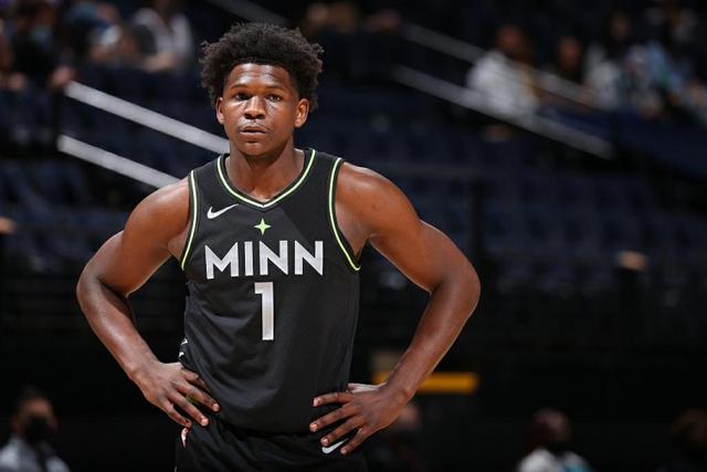 球队防线瞬 球队防线瞬